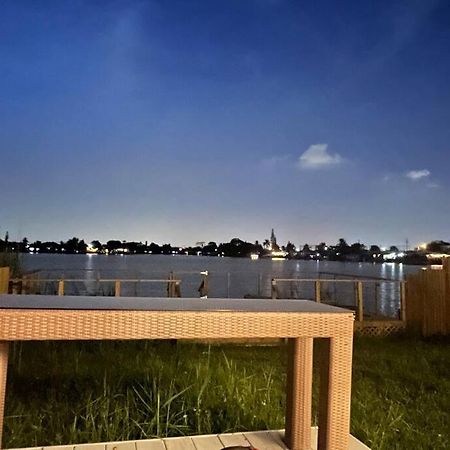 Supervilla - Lakefront - Sunsets, Kayaks, Grill Fort Lauderdale Buitenkant foto