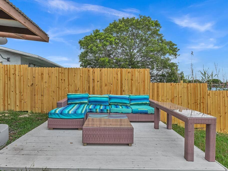 Supervilla - Lakefront - Sunsets, Kayaks, Grill Fort Lauderdale Buitenkant foto
